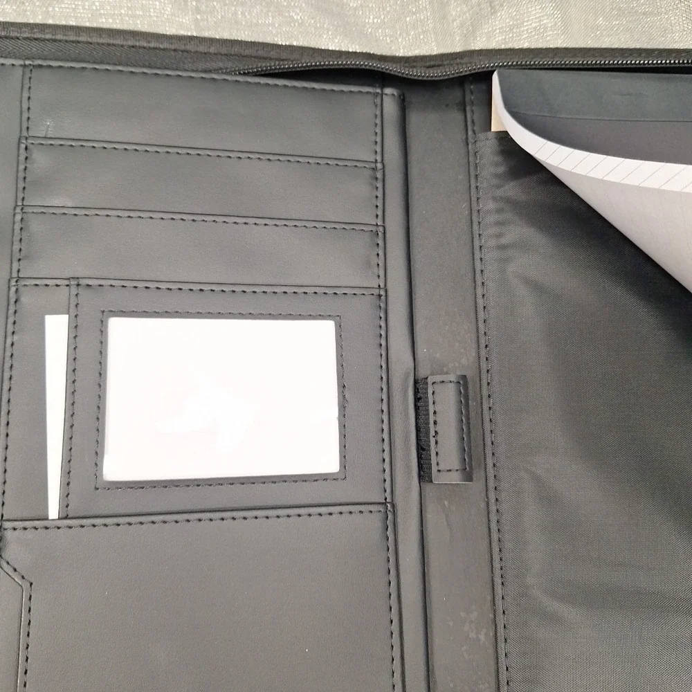 University of Cincinnati Black Portfolio Zip 10 x 13.5